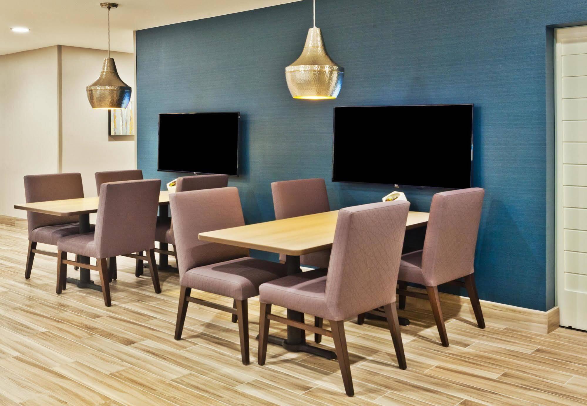 Towneplace Suites By Marriott Montgomery Eastchase Eksteriør billede